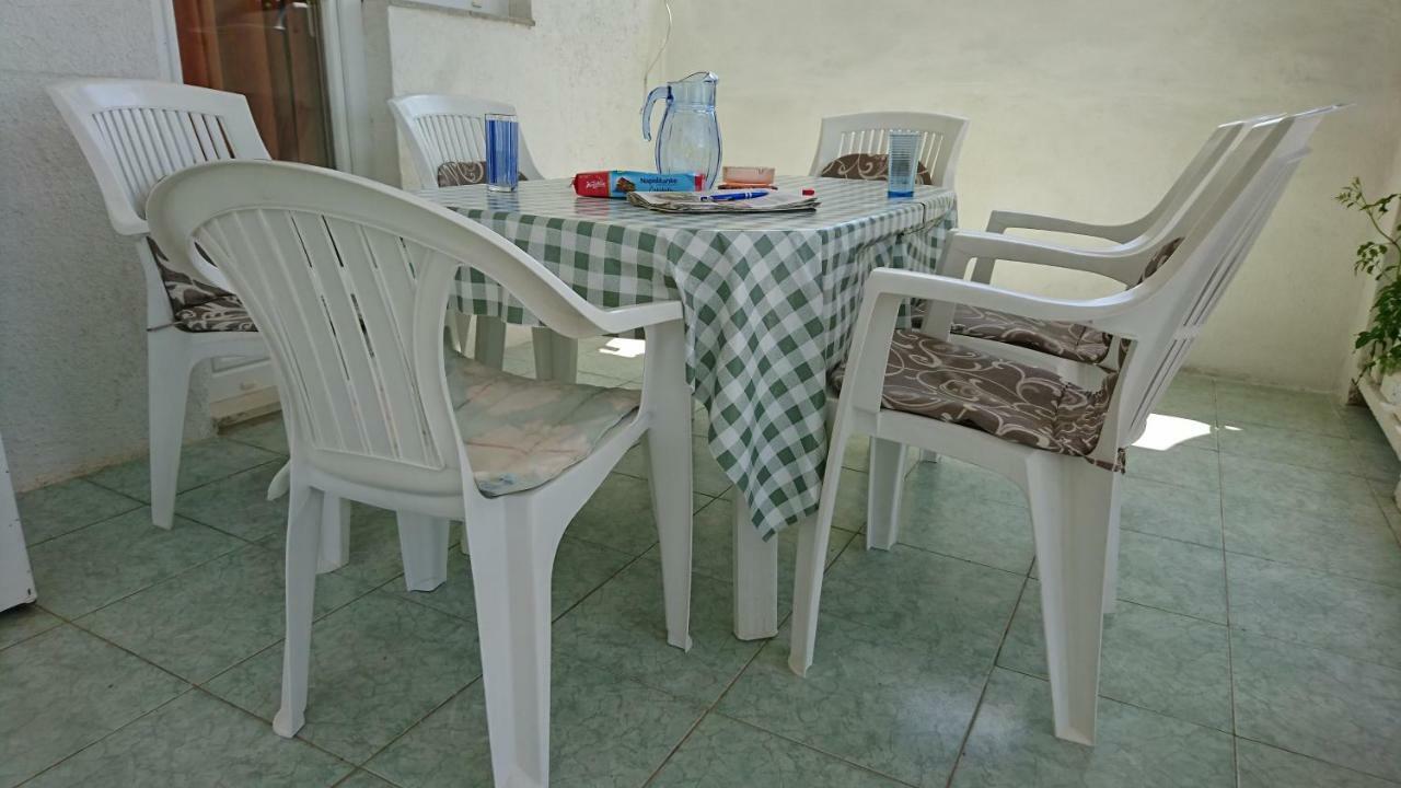 Apartmani Kocka Primosten Exterior photo